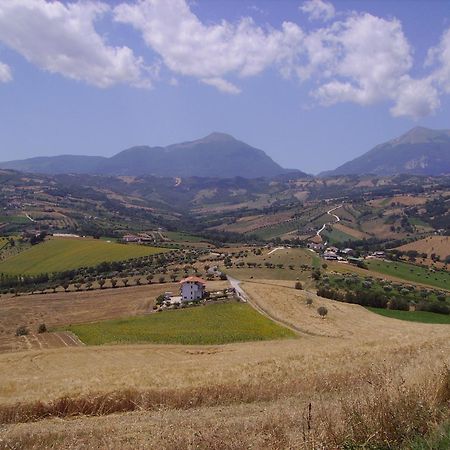 Agriturismo Il Vecchio Carro Campli Zewnętrze zdjęcie