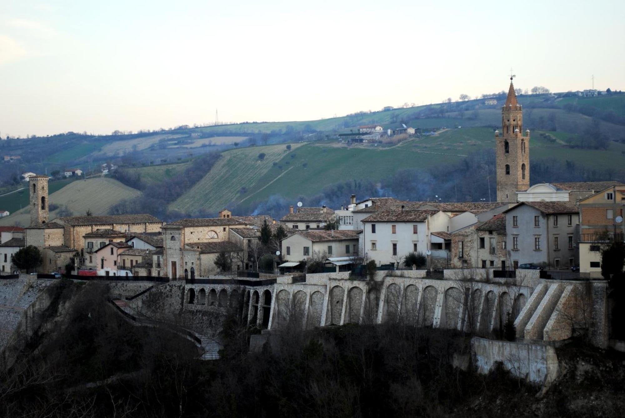 Agriturismo Il Vecchio Carro Campli Zewnętrze zdjęcie